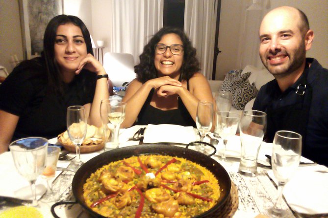 Discover 5 Secrets of Spanish Paella With a Local! - Preparing for the Experience