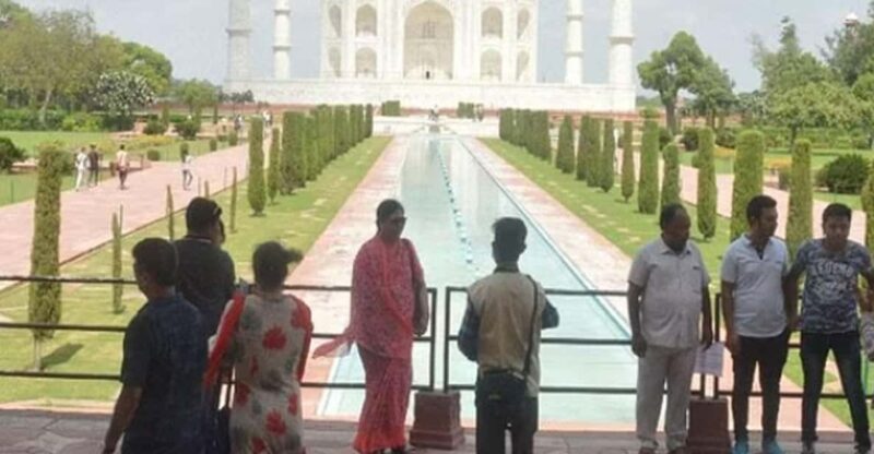 Discover Agra in a Day From Delhi - Meals and Refreshments