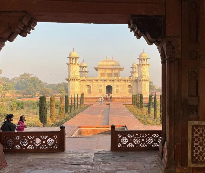 Discover Agra in a Day From Delhi - Frequently Asked Questions