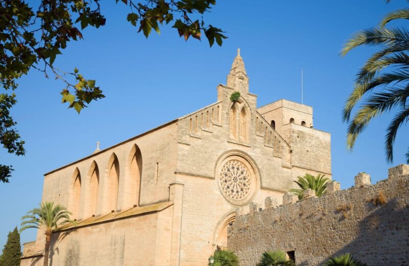 Discover Alcudias Hidden Gems: Walking Tour of the Old Town - Discovering Hidden Gems and Local Secrets