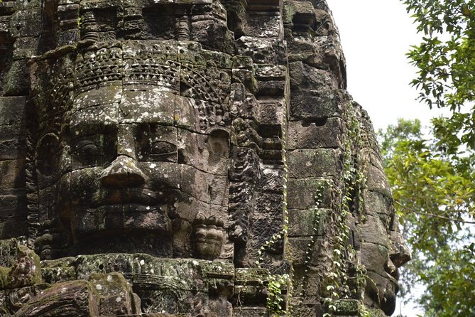 Discover Angkor Wat Temples And Phnom Kulen - Siem Reap Cambodia
