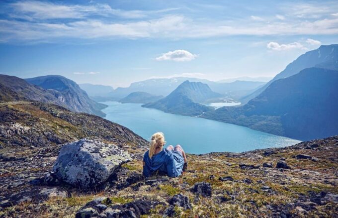 Discover Besseggen: an Inspiring 2-Day Adventure - Immersive Hiking Experience