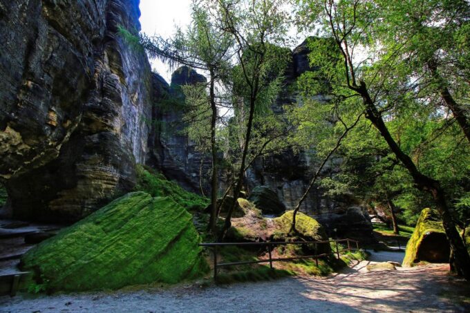 Discover Bohemia: Tisa Rocks, Bastei, Brewery & Beer Tasting - Customer Reviews and Cancellation Policy