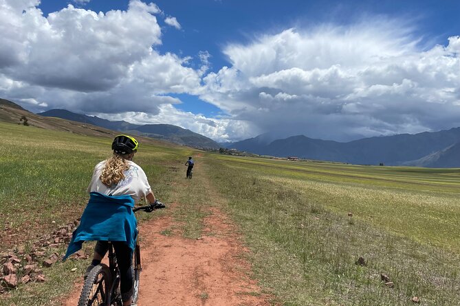 Discover Chinchero, Moray & Salinas of Maras Doing a Biking Tour - Visiting Salinas of Maras