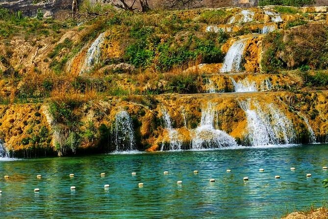 Discover Dhofar (East and West) White Beach, Waterfall, Camels & Mountains - Customer Reviews