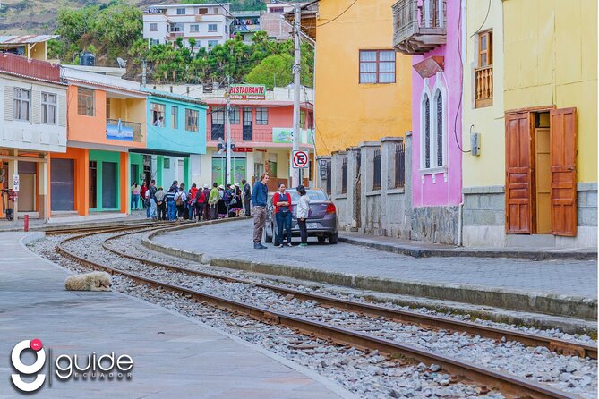 Discover Ecuador Tour 17 Days - Cuicocha Lake Trekking