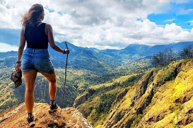 Discover Ella - Ella Rock, Little Adams Peak & Nine Arch Bridge - Ella Rock Climb