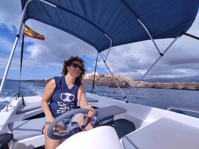 Discover Freedom: Rent a Boat, No License Required! - Rental Process