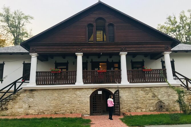 Discover Gagauzia and Manuc Bei Mansion - Inclusions and Logistics