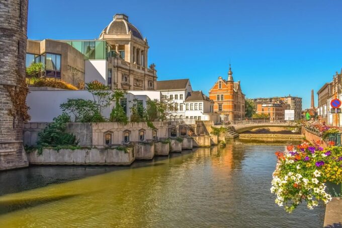 Discover Ghent: Exclusive Private Walking Tour - Uncover Ghents History