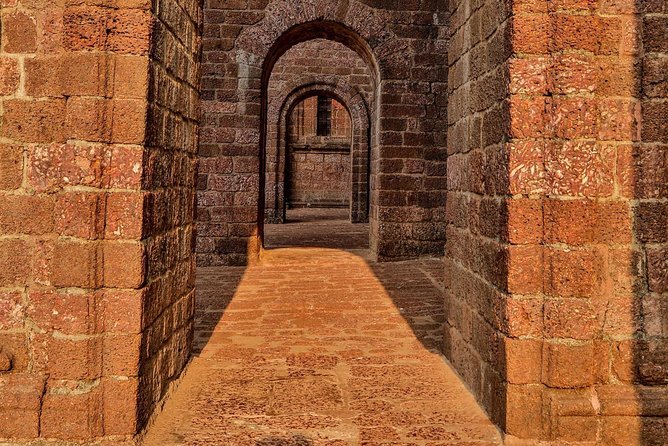 Discover Goa: A Full-Day Private City Tour - Basilica of Bom Jesus