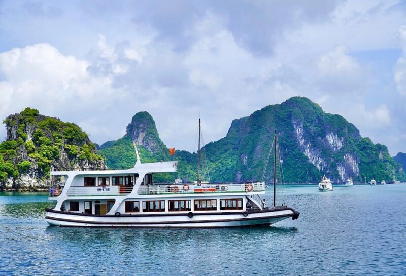 DISCOVER HA LONG BAY WITH WEGO HALONG CRUISE 1 DAY TRIP - Suitable for