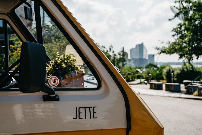 Discover Hamburg in a Retro Bulli - Guests Ratings and Reviews