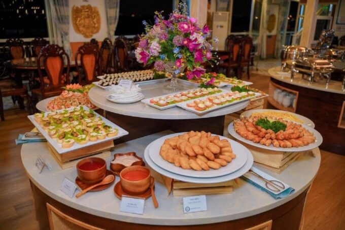 Discover HCM Nightlife: Dinner on Cruise With Hotel Pickup - Dietary Restrictions and Requests