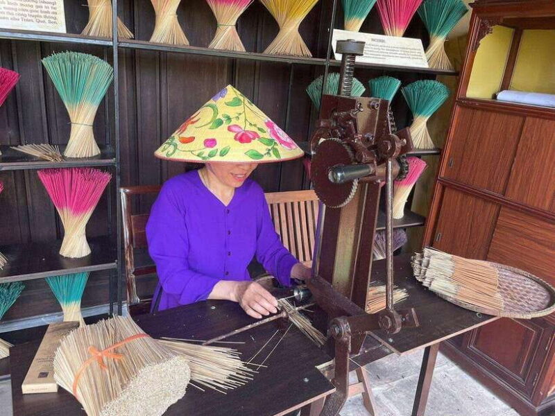 Discover Hue: Imperial City, Tombs, Local Market & Village - Indulging in Local Hue Cuisine