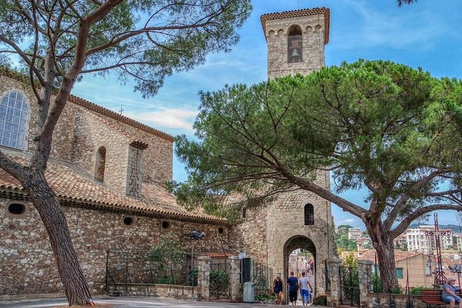 Discover Incredible Cannes on Private Walking Tour - Navigating Cannes Charming Old Town