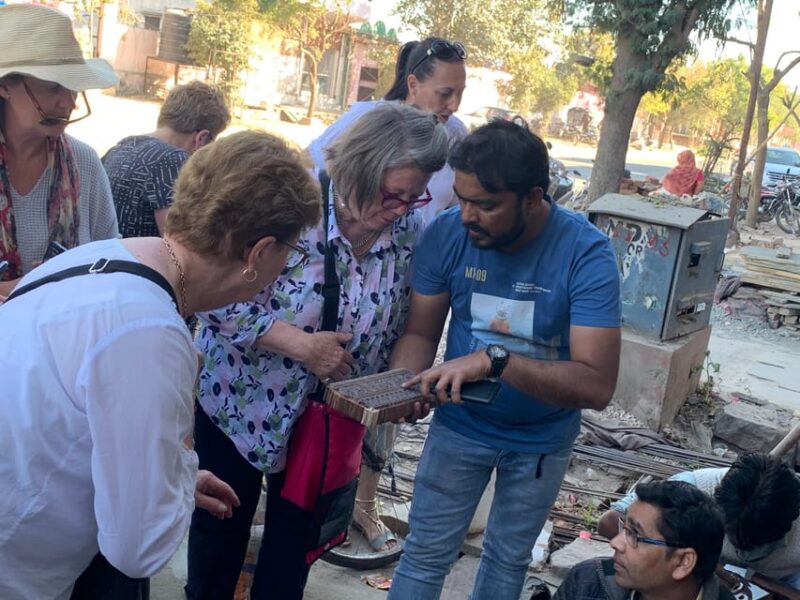 Discover Jaipur: An Exclusive Behind-the-Scenes Artisan Tour - Shopping Opportunities