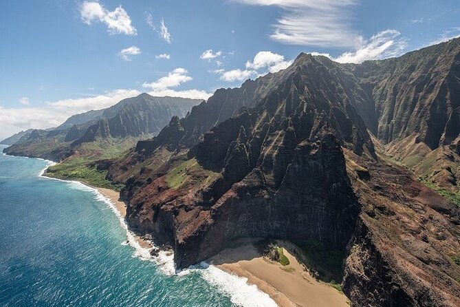 Discover Kauai Helicopter Tour From Princeville - In-flight Experience and Amenities
