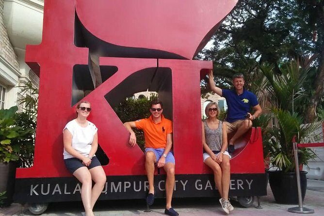 Discover Kuala Lumpur & Putrajaya: Batu Caves & Iconic Landmarks - Who Is This Tour Best For?
