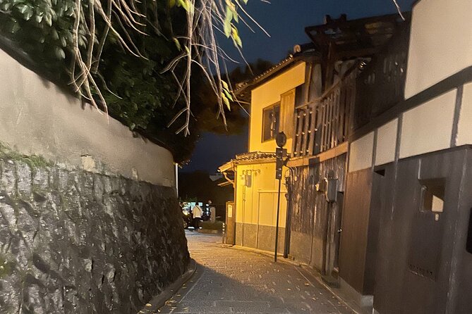 Discover Kyoto at Night by Bike - Exploring Kyotos Historic Sights