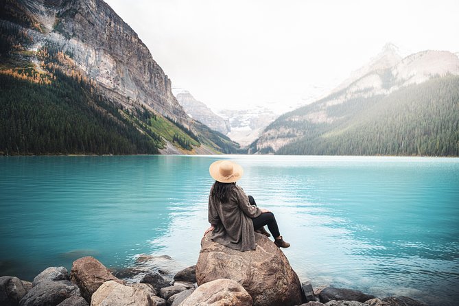 Discover Lake Louise (Spring & Fall Sightseeing) - Scenic Photography