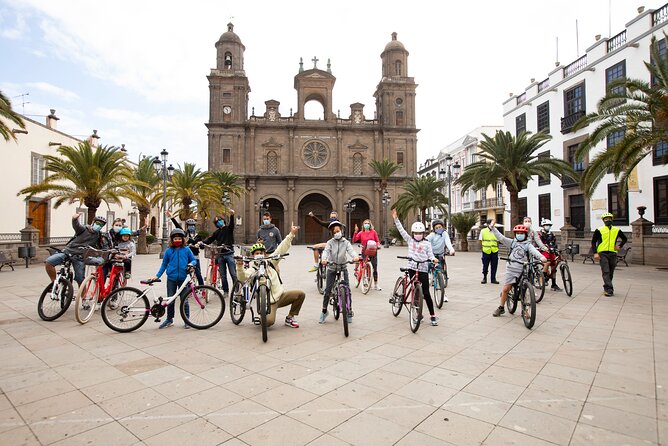 Discover Las Palmas City by Bike in 4 Hours - Bicycle Rental Information