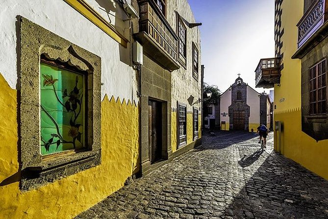 Discover Las Palmas City on Your Own - Accessibility and Fitness Expectations