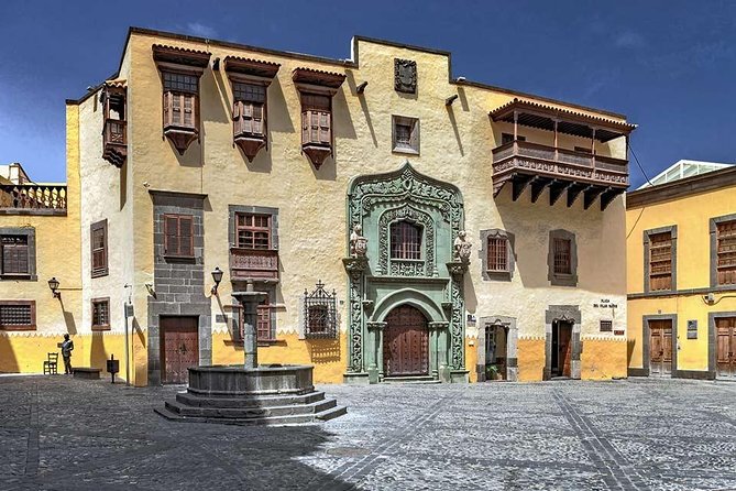 Discover Las Palmas City on Your Own - Tour Capacity and Group Size