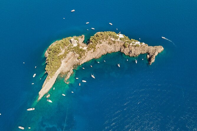 Discover Li Galli and Capri From Amalfi - Key Points