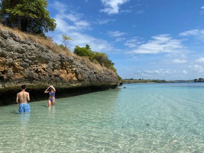Discover Lombok: Day Tour to 3 Pink Beaches and 3 Gili - Pink Beach 1: Soft Pink Sand
