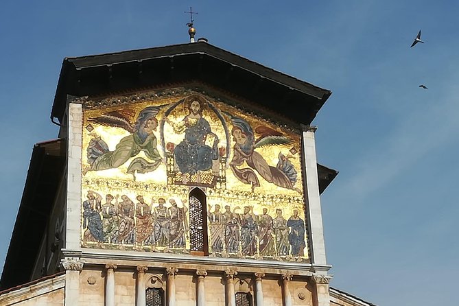 Discover Lucca's Secrets on a Guided Walking Tour - Guided Walking Tour Details