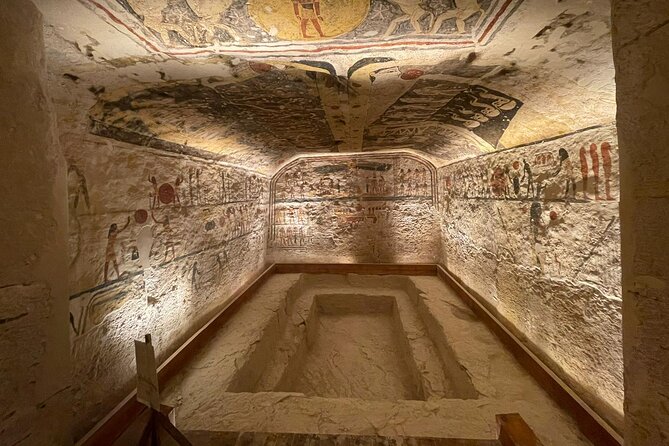 Discover Luxor Journey to the Valley of the Kings From Hurghada - Exploring the Valley of the Kings