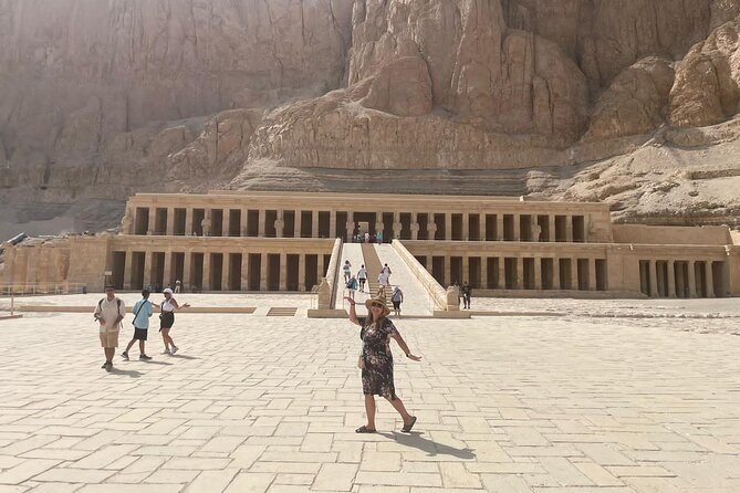 Discover Luxor Journey to the Valley of the Kings From Hurghada - Discovering the Temple of Hatshepsut