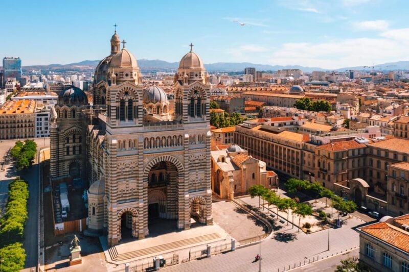 Discover Marseille: A Walking Tour of City Highlights - Discovering the Port Antique