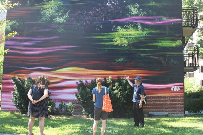 Discover Montreals Street Art: Private 2-hour Walking Tour - Photo Opportunities and Capturing Creativity