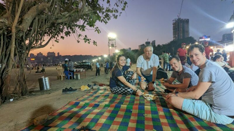 Discover Mumbai's street & beach with Vegetarian food tour - What to Expect on the Street & Beach Vegetarian Food Tour