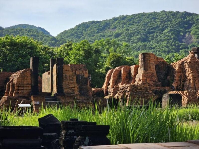 Discover My Son Sanctuary in Early Morning With Breakfast - Key Points