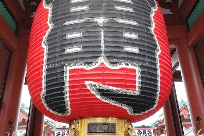 Discover Old Tokyo: Asakusa, Ueno & Yanaka - Sensoji Temple: Iconic Buddhist Shrine in Asakusa
