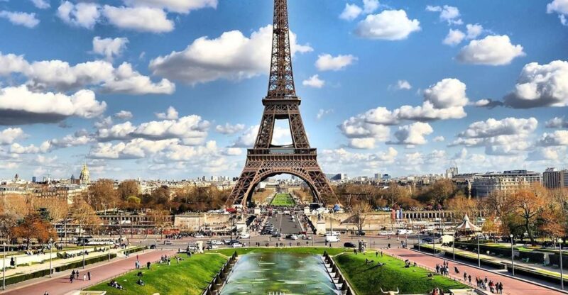 Discover Paris: Private Tour From Le Havre With Expert Guide - Just The Basics