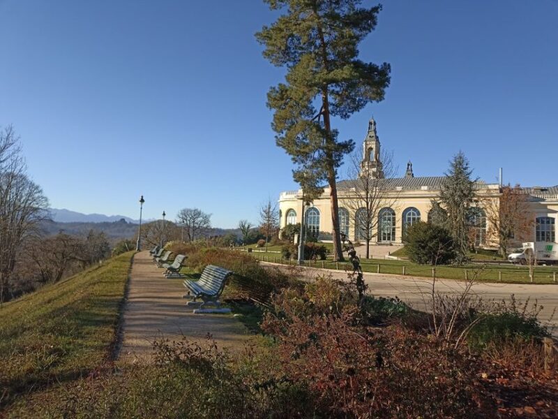 Discover Pau Through Its Writers - Exploring Paus Literary History