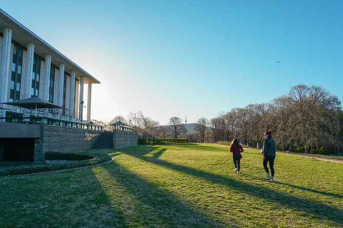 Discover Pearls of Canberra - Private Walking Tour - Glowing Reviews