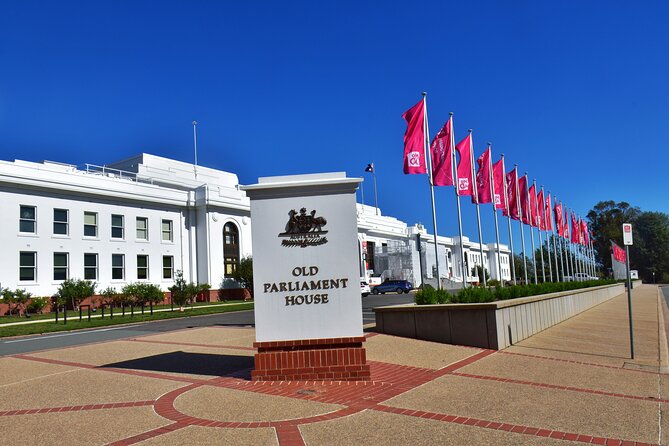 Discover Pearls of Canberra - Private Walking Tour - What to Bring and Expect