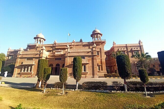 Discover Peshawar Full Day Guided Tour from Islamabad - An In-Depth Look at the Full Day Tour