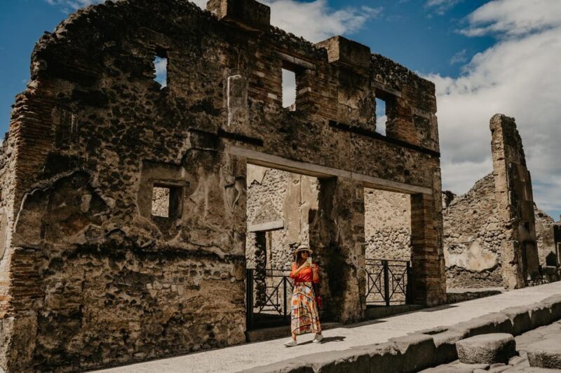 Discover Pompeii: French Walking Tour of the Buried City - Tour Overview and Experience