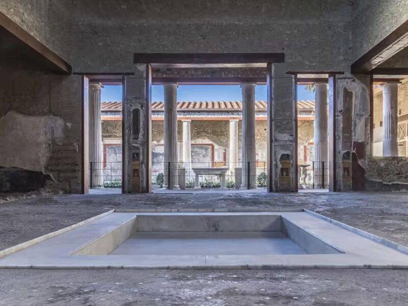 Discover Pompeii: Historic Journey! - Key Points