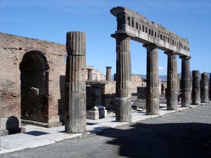 Discover Pompeii: Historic Journey! - Guided Tour Highlights