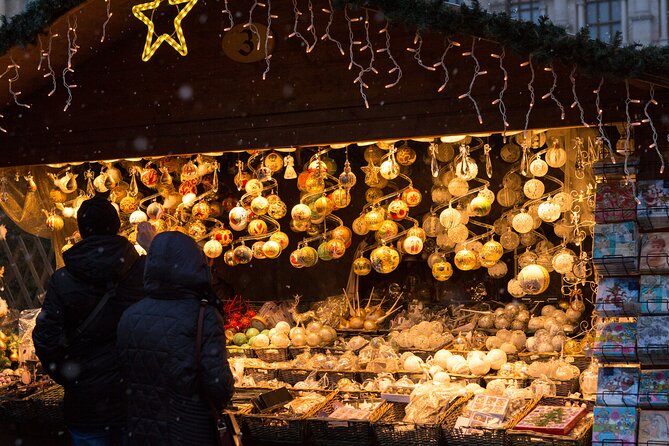 Discover Pragues Christmas Market Magic With a Local - Explore the Christmas Market