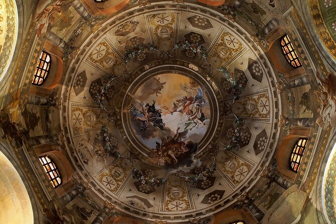 Discover Ravenna En Route to Venice With Private Transfer - Convenience of the Meeting Point