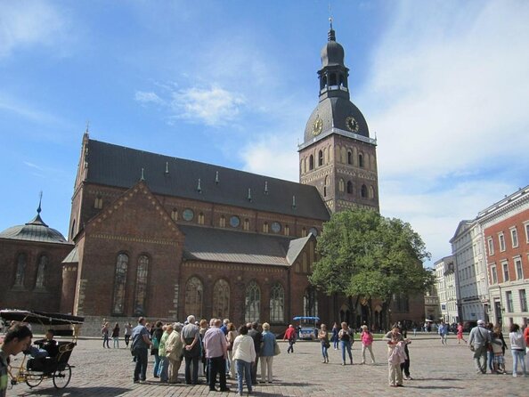 Discover Riga'S Most Photogenic Spots With a Local - Key Points