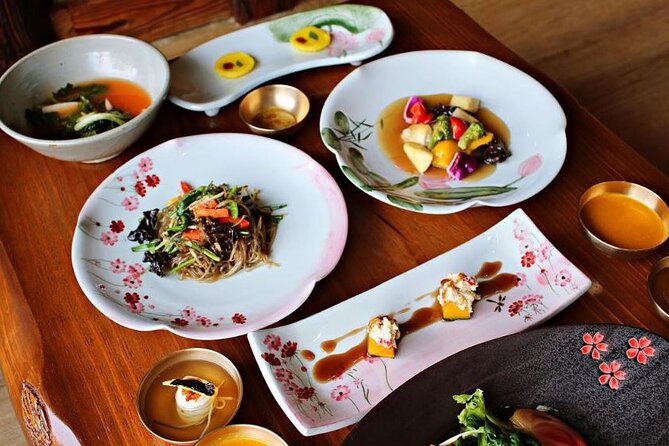 Discover Round Korea in 7days: A Wellness Holiday - Discovering Traditional Korean Cuisine